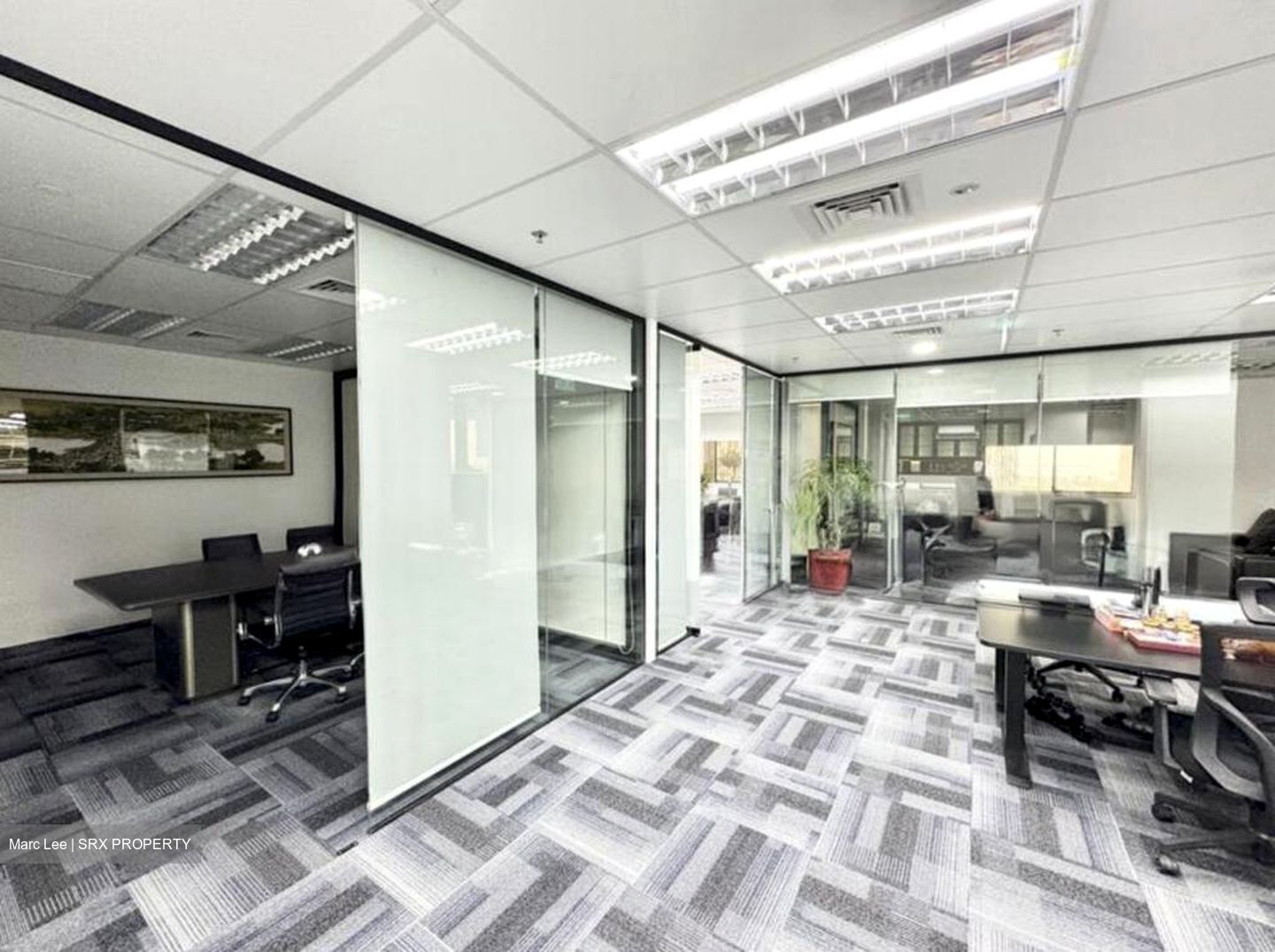 International Plaza (D2), Office #498406141